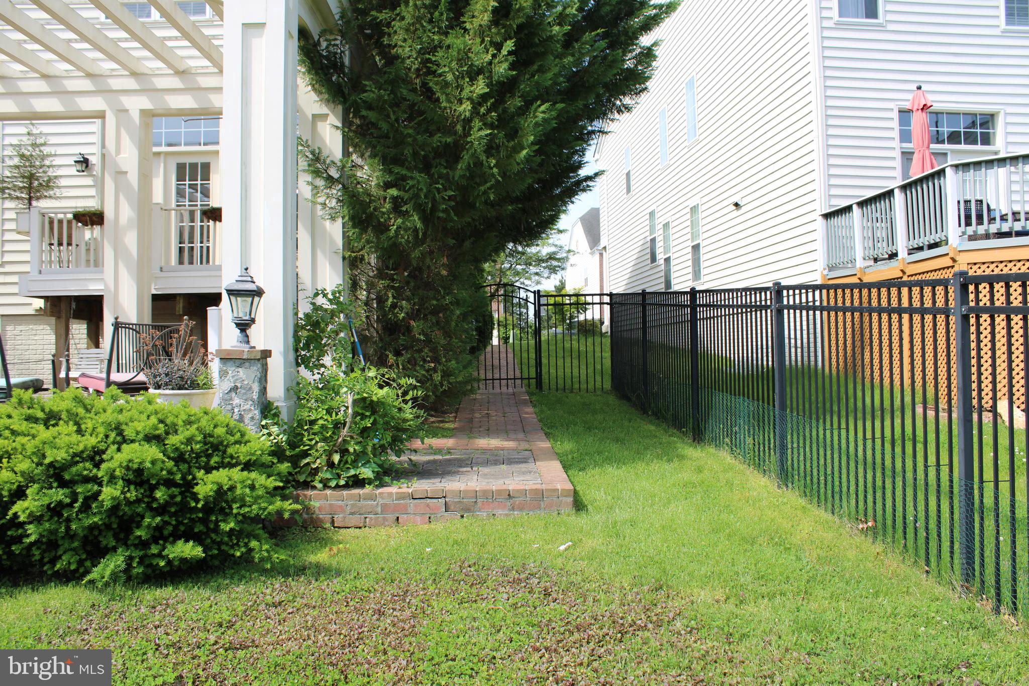 16171 Radburn Street Woodbridge, VA 22191 - Photo 80 of 95 Gallery Image 80