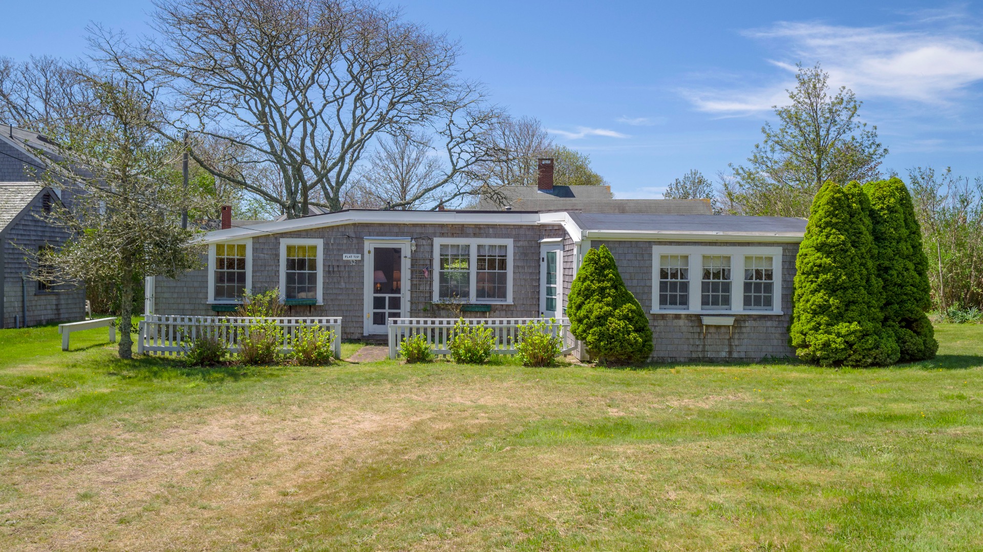 32 New Street Nantucket, MA 02554 - Photo 3 of 19 Gallery Image 3