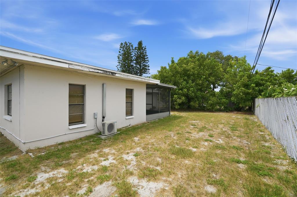 1981 Temple Terrace Clearwater, FL 33764 - Photo 24 of 28