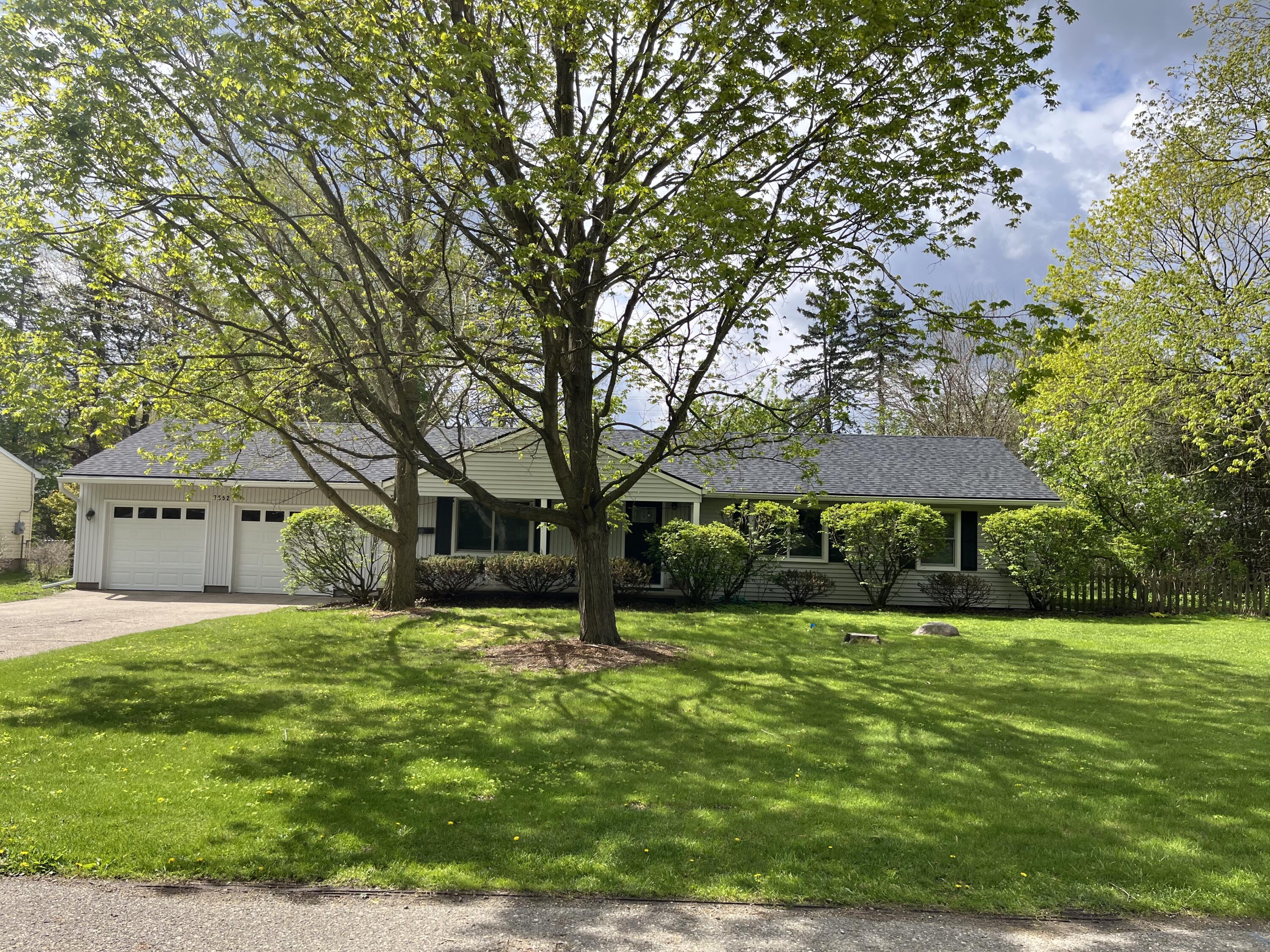 7852 State Street Brighton, MI 48116 - Photo 1 of 51 Front_8150