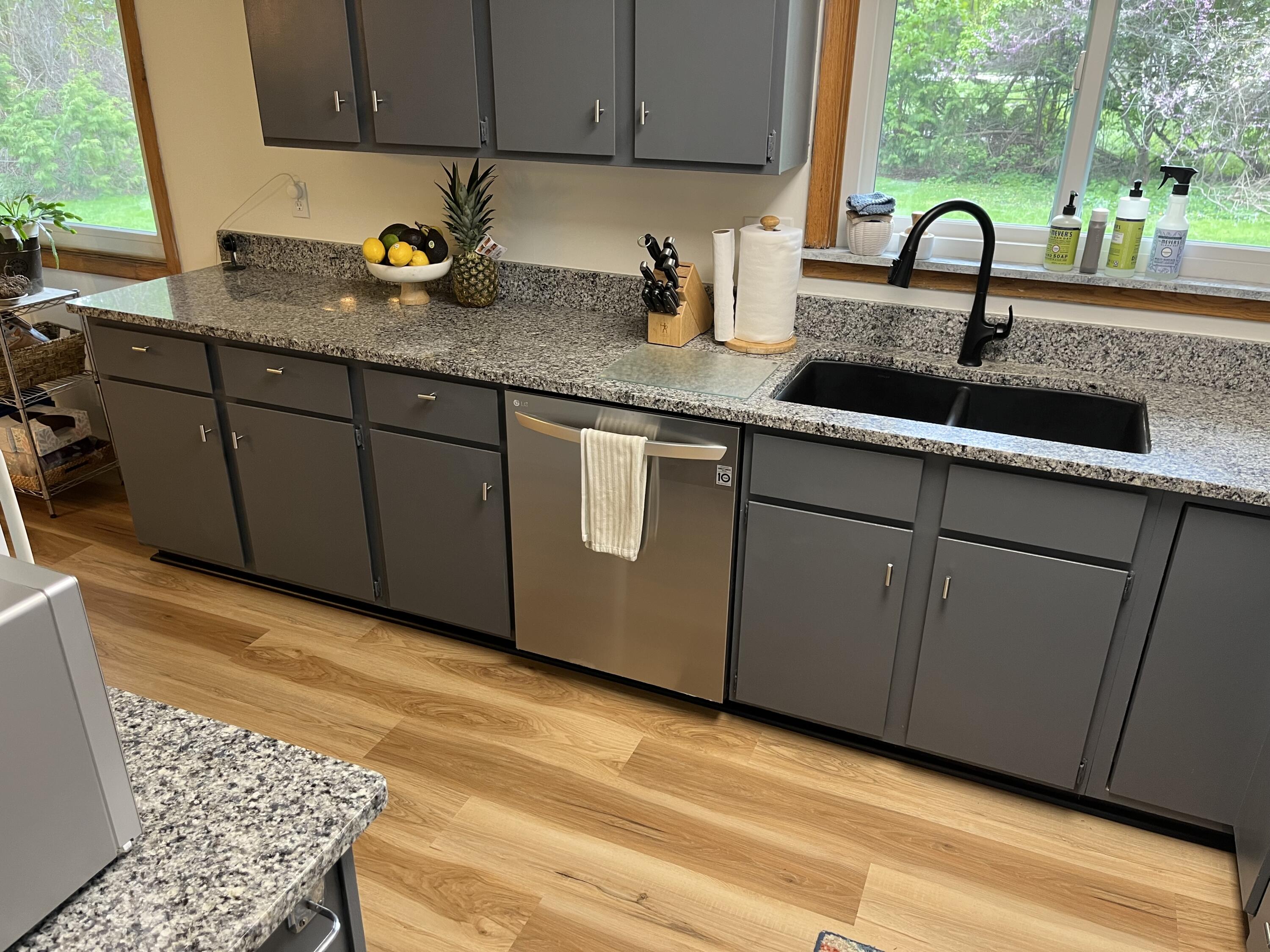 7852 State Street Brighton, MI 48116 - Photo 13 of 51 Kitchen_8262
