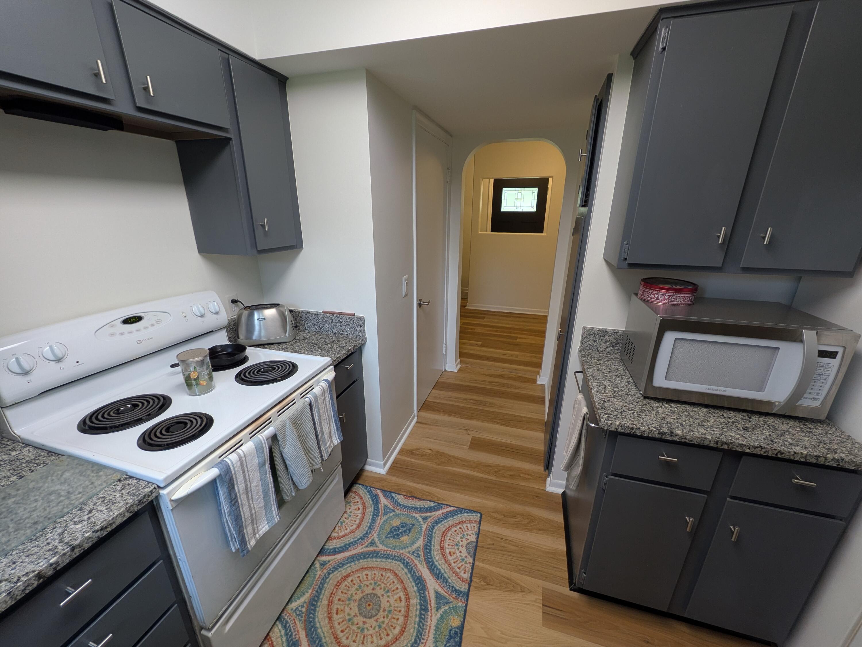 7852 State Street Brighton, MI 48116 - Photo 16 of 51 Kitchen_2558