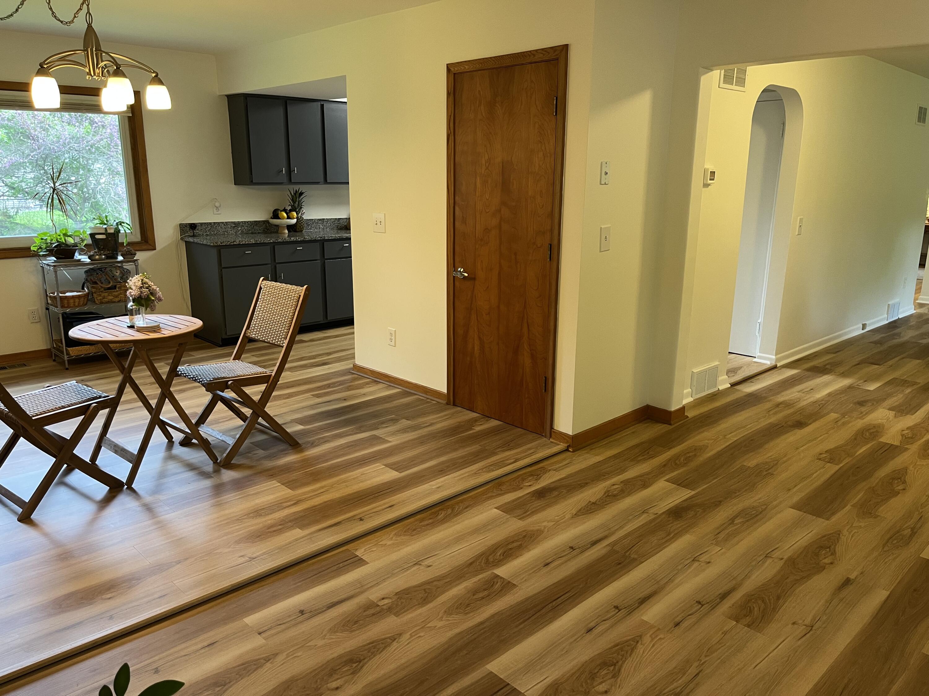 7852 State Street Brighton, MI 48116 - Photo 20 of 51 Den_Dining_8283