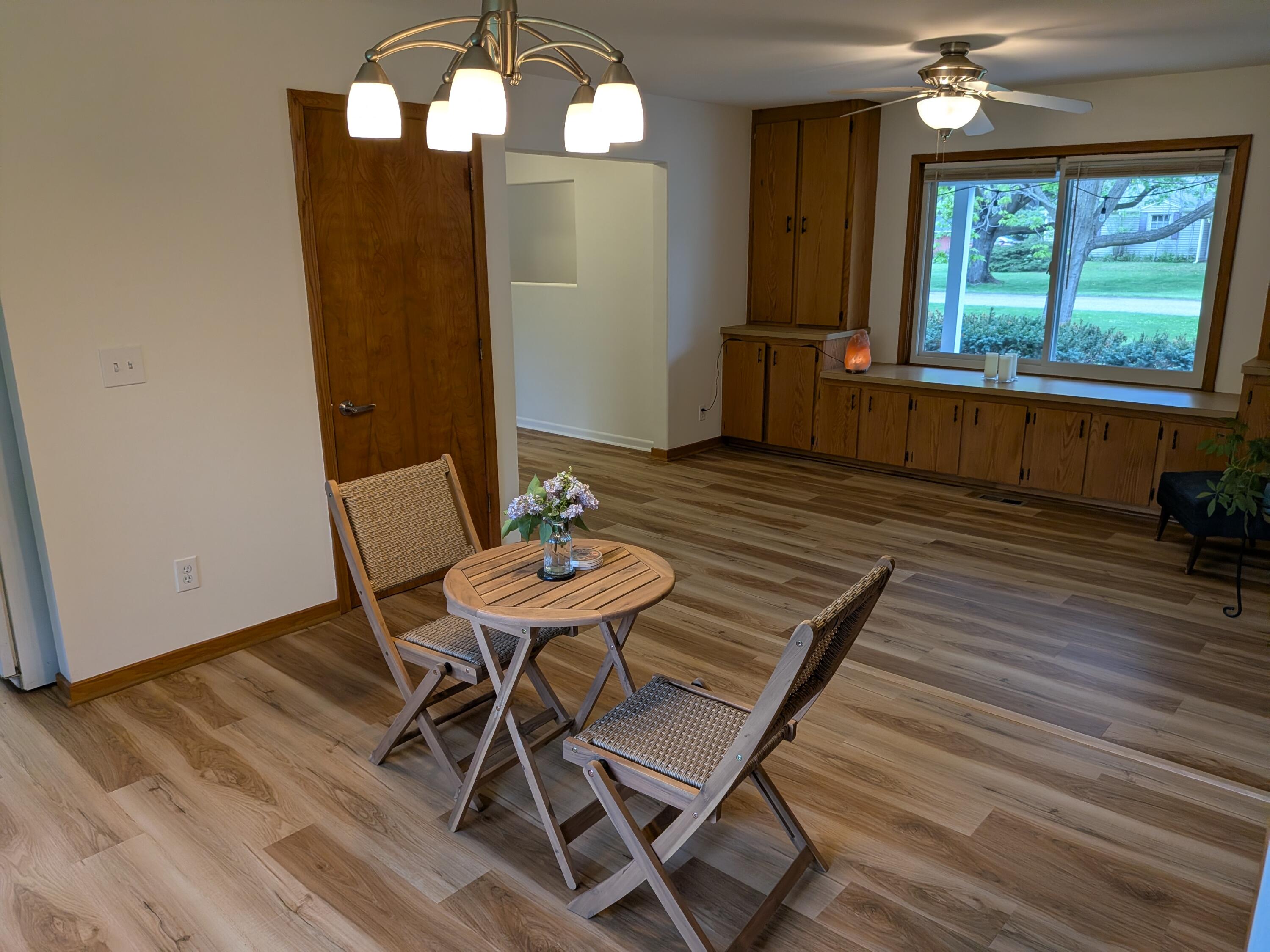 7852 State Street Brighton, MI 48116 - Photo 22 of 51 Den_Dining_1709
