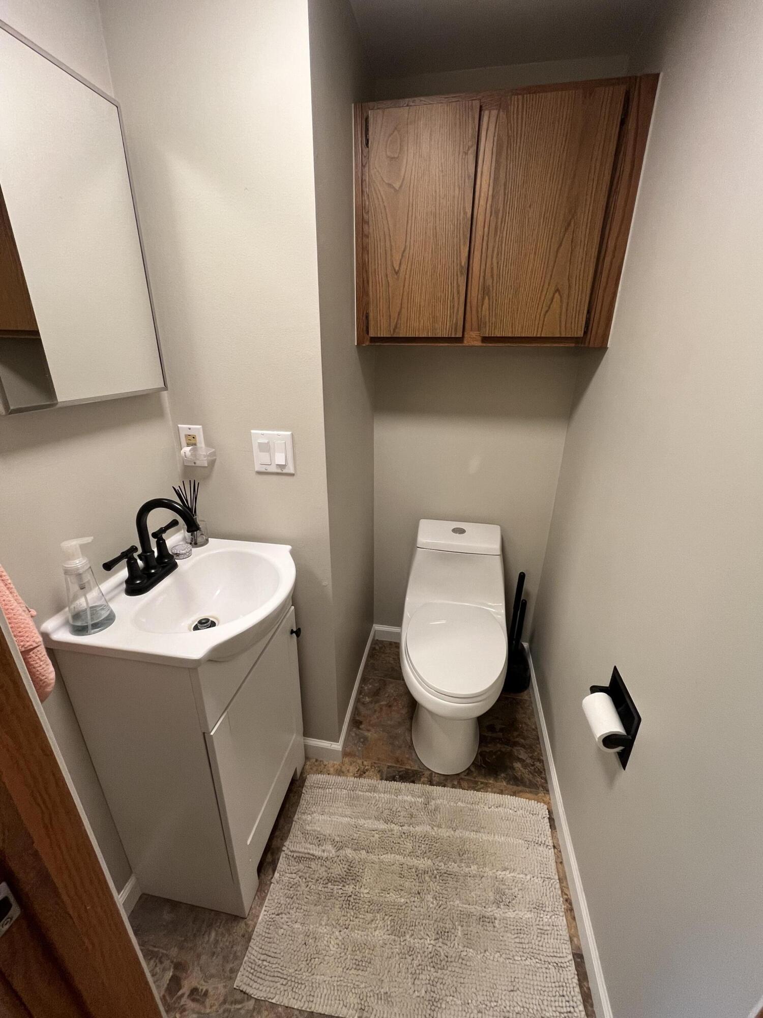 7852 State Street Brighton, MI 48116 - Photo 33 of 51 Half_Bathroom_8287