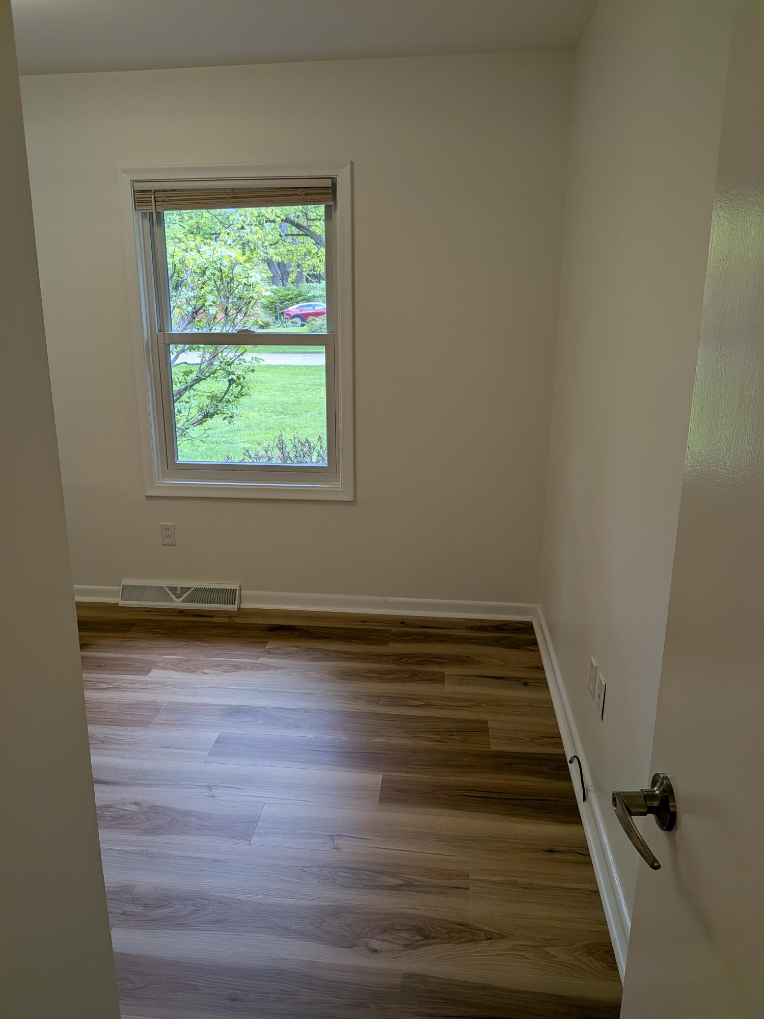 7852 State Street Brighton, MI 48116 - Photo 39 of 51 Bedroom_2_0862