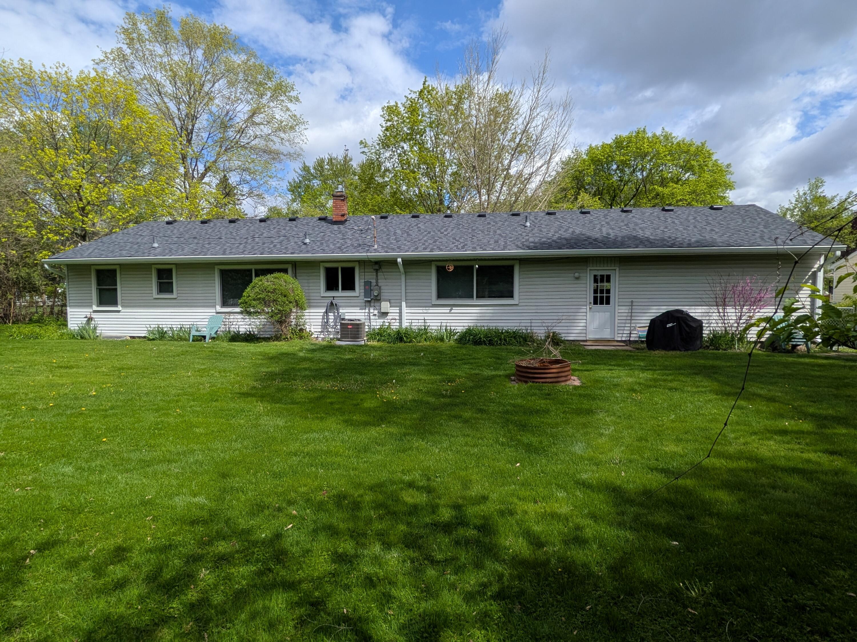 7852 State Street Brighton, MI 48116 - Photo 5 of 51 Backyard_8130