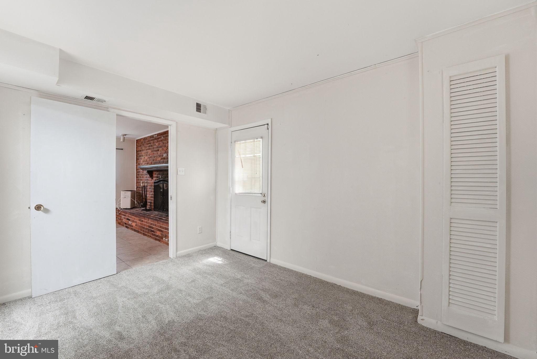 8609 Woodview Drive Springfield, VA 22153 - Photo 8 of 24