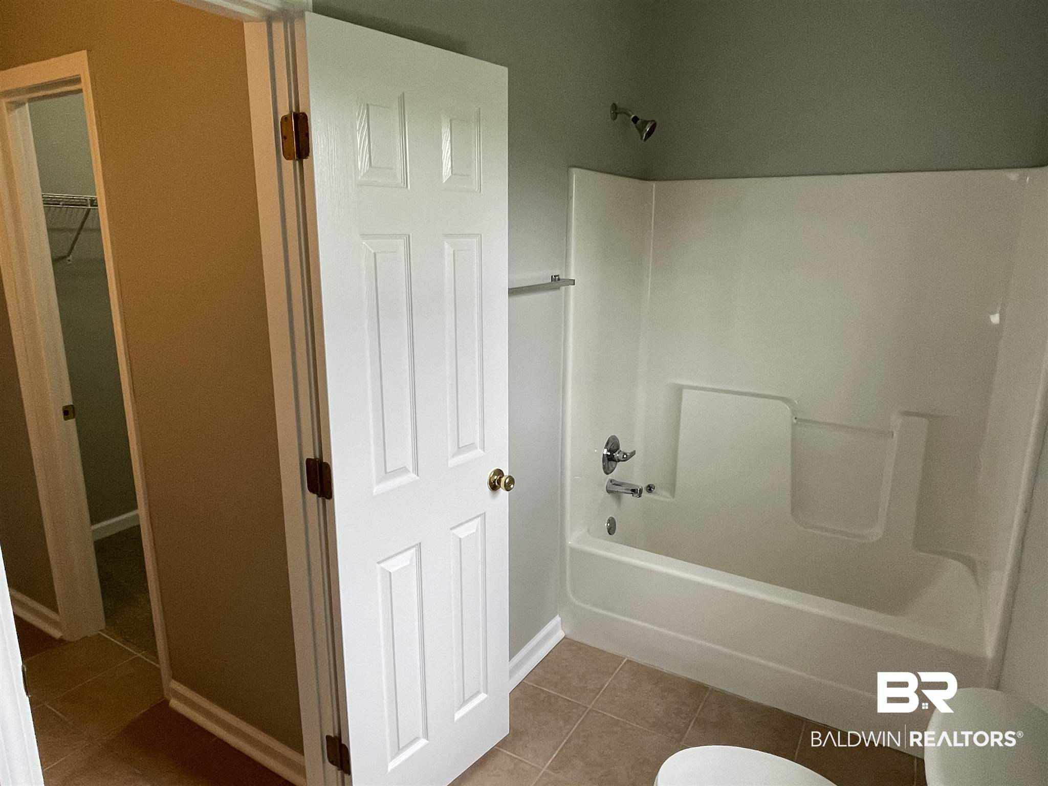 1117 Sloane Cove Foley, AL 36535 - Photo 9 of 9 MASTER BATHROOM