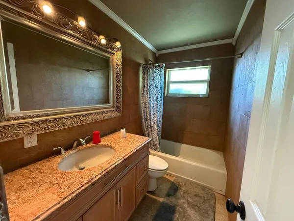 $3,900 | 2957 Northwest 6th Avenue, Wilton Manors, FL 33311