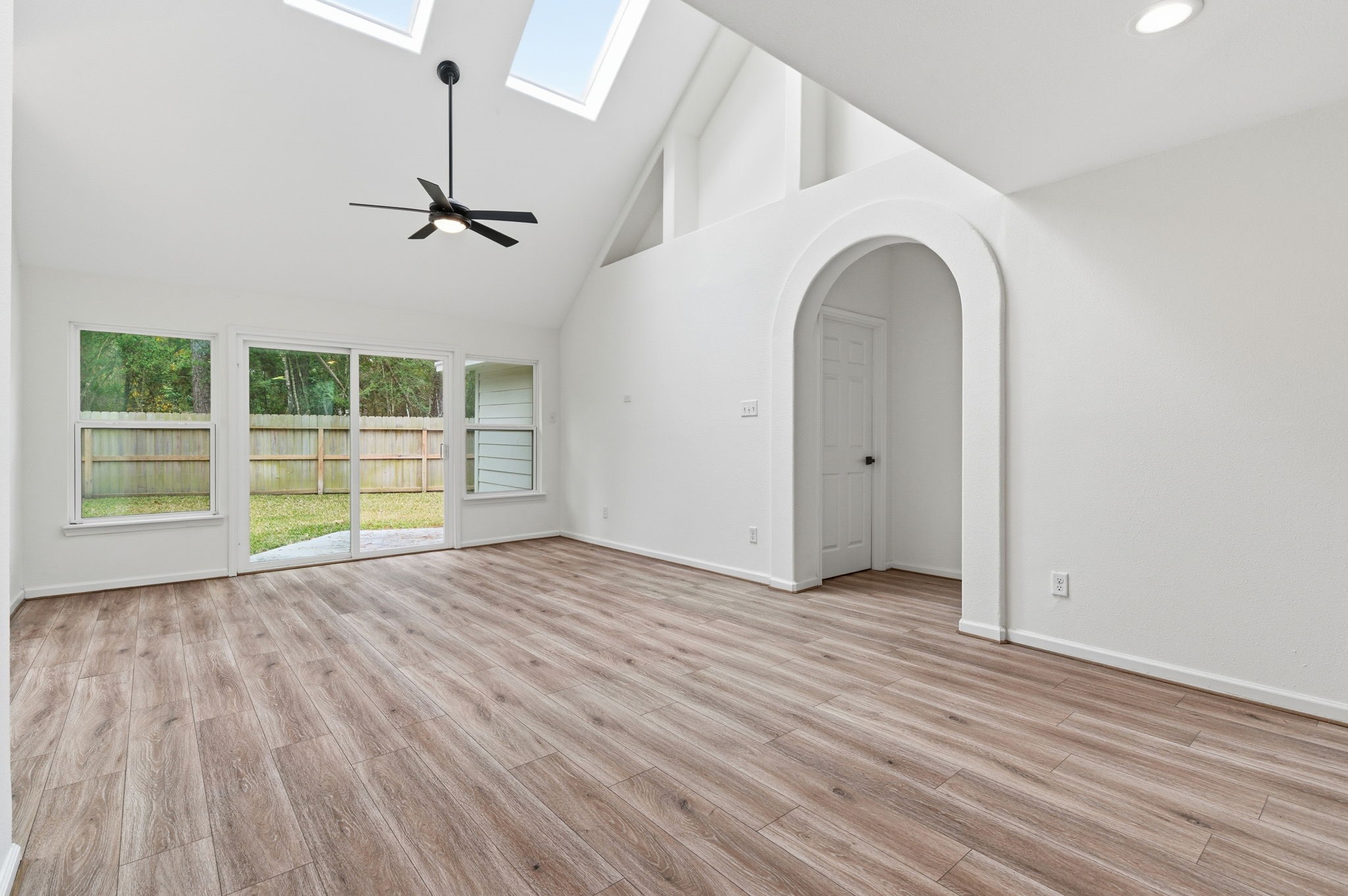 23 Cedar Chase Place Spring, TX 77381 - Photo 6 of 35