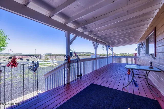 $1,100,000 | 18 N3139, Vernon, AZ 85940