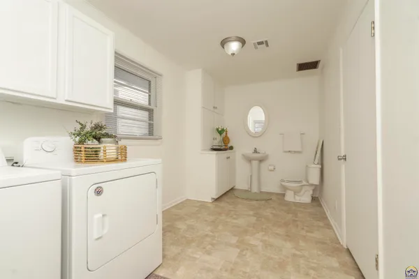 $259,000 | 523 Montana Avenue, Holton, KS 66436