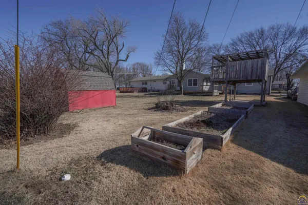 $259,000 | 523 Montana Avenue, Holton, KS 66436