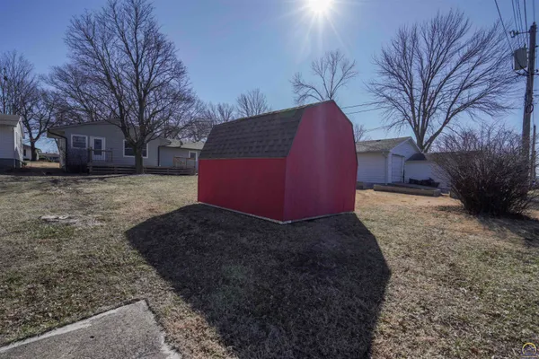 $259,000 | 523 Montana Avenue, Holton, KS 66436