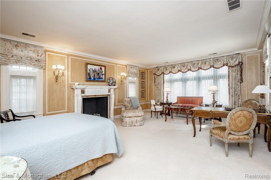 315 Washington Road Grosse Pointe, MI 48230 - Photo 41 of 99 315 Washington S075.jpg