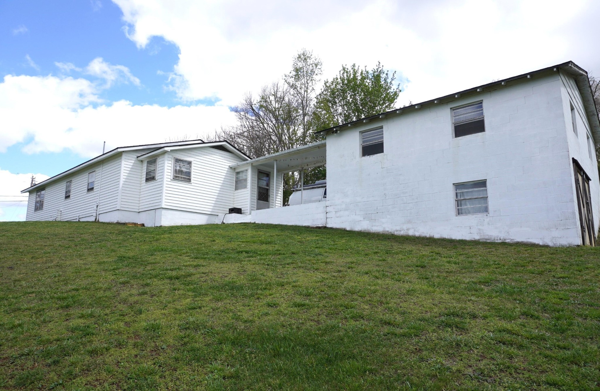 1301 Pratt Road Talbott, TN 37877 - Photo 2 of 31 Gallery Image 2