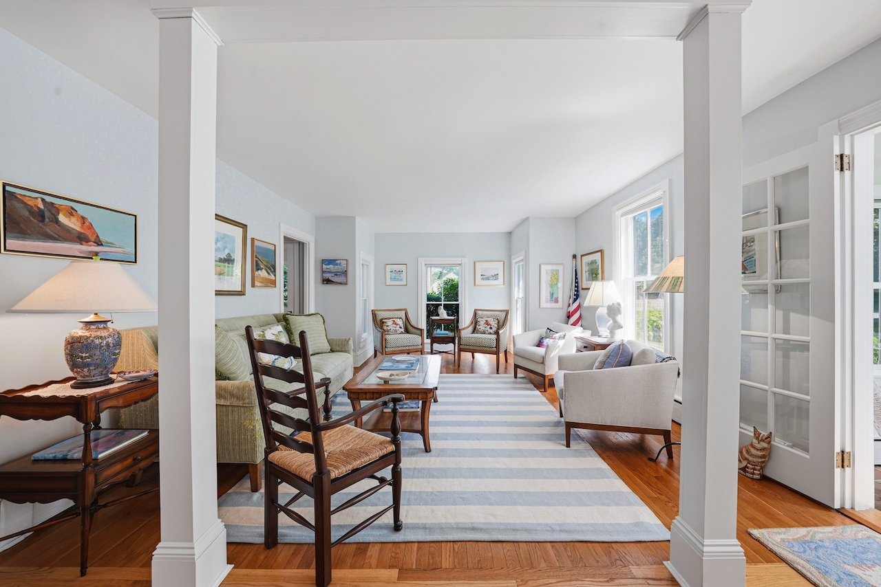 118 South Water Street Edgartown, MA 02539 - Photo 3 of 27