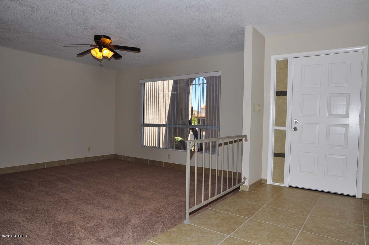 18607 East Mazatzal Circle Rio Verde, AZ 85263 - Photo 4 of 38 Foyer-Living Room