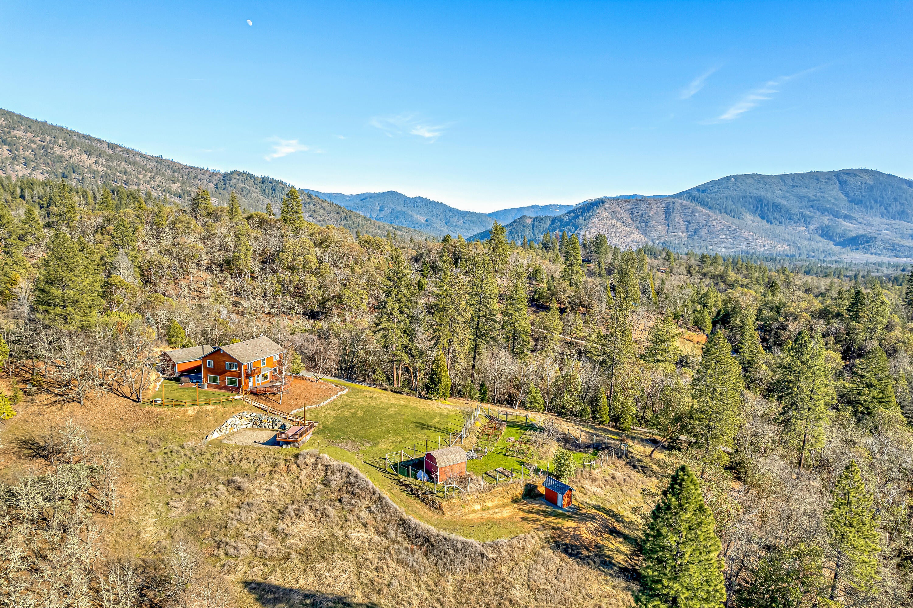 1427 Three Pines Road Grants Pass, OR 97526 - Photo 63 of 73 DJI_0223