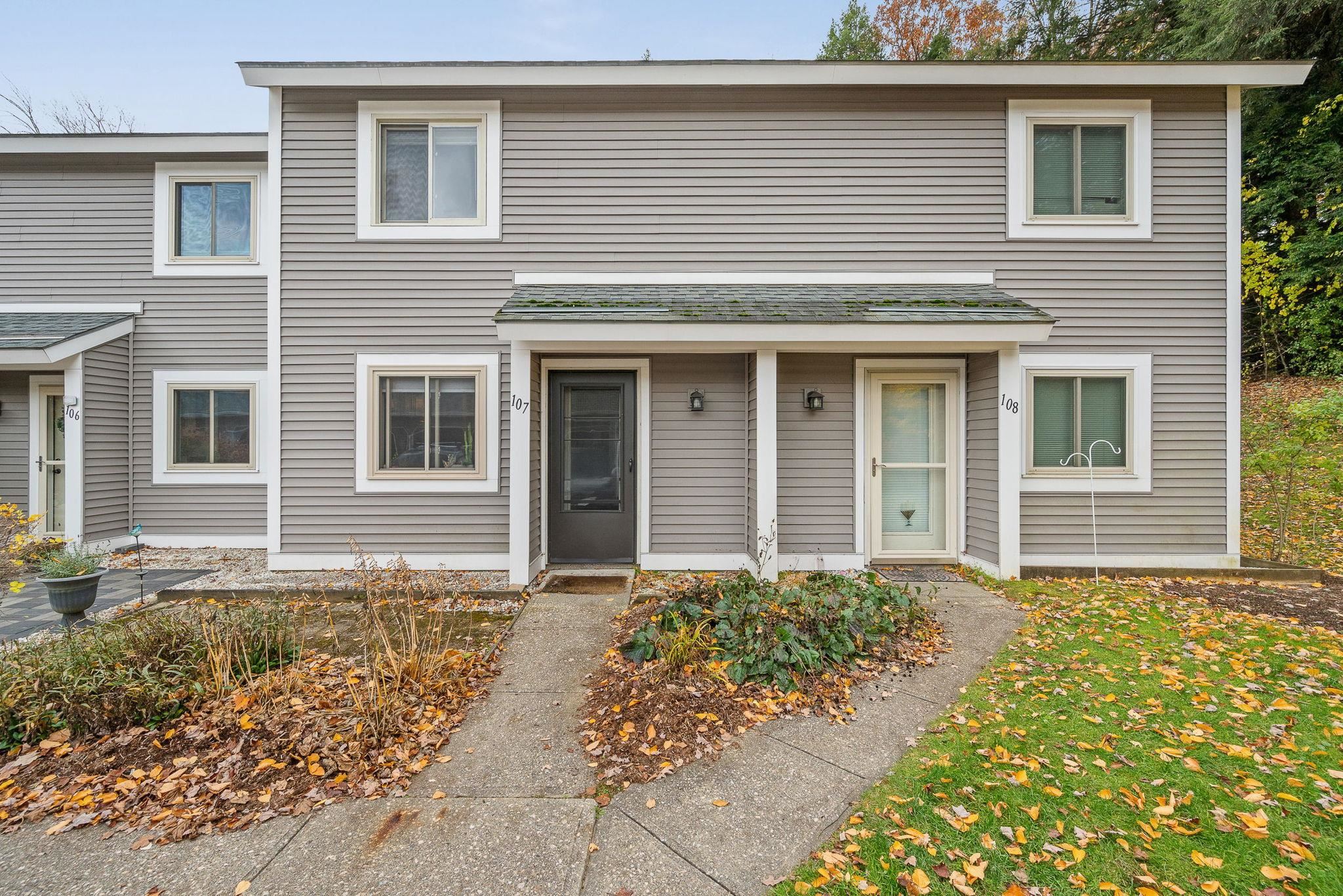 107 Sugar Tree Lane South Burlington, VT 05403 - Photo 2 of 23