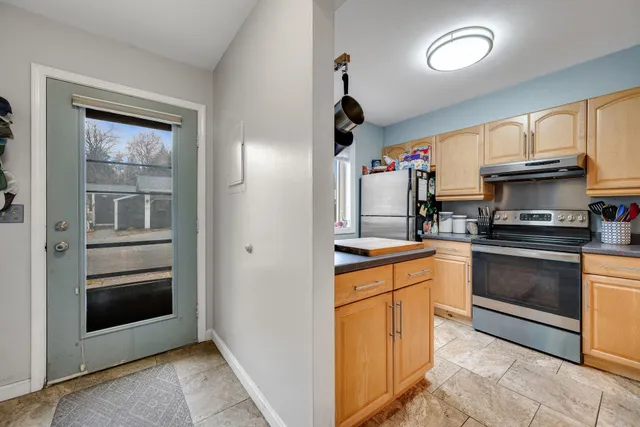 $325,000 | 107 Sugar Tree Lane, South Burlington, VT 05403