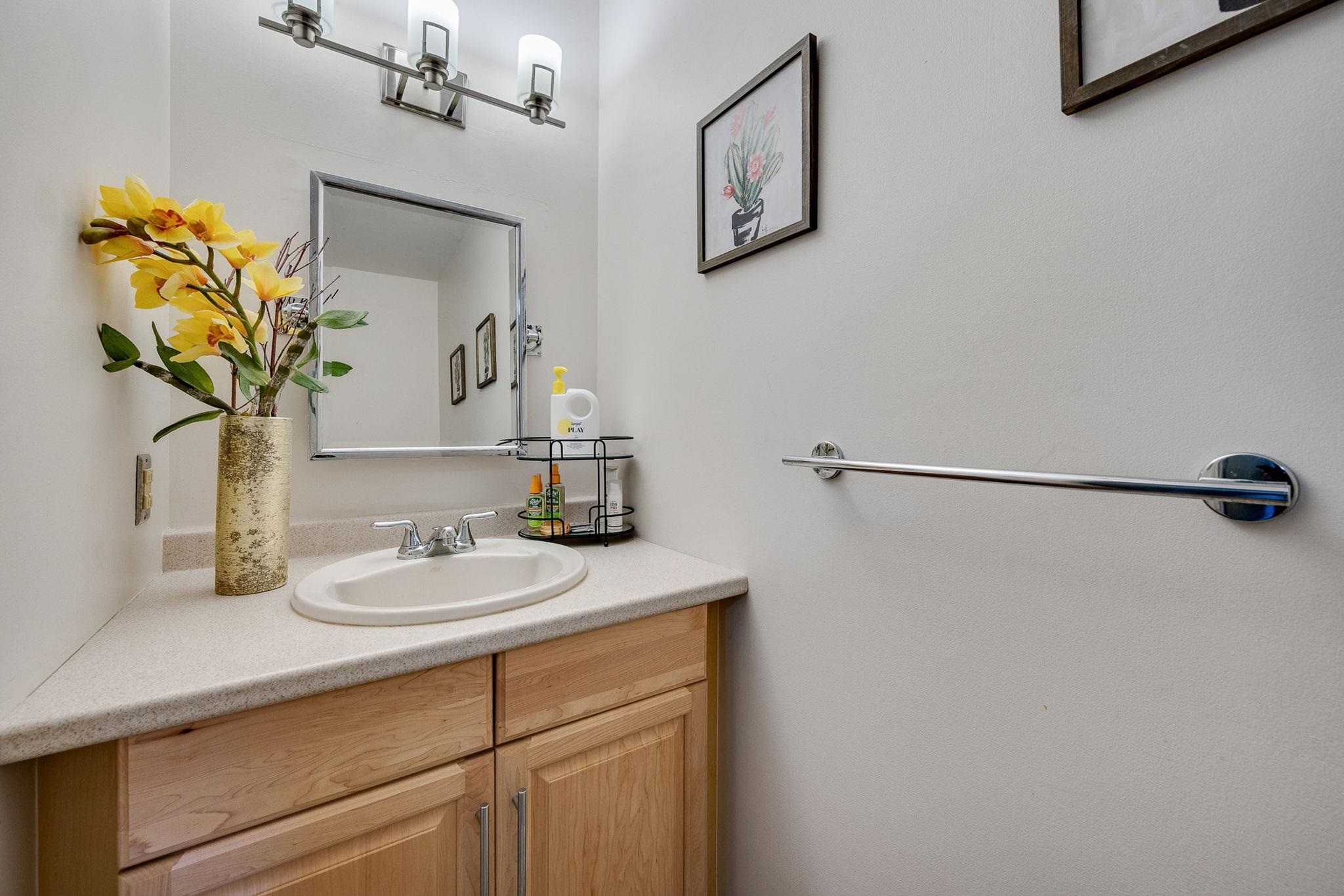 107 Sugar Tree Lane South Burlington, VT 05403 - Photo 8 of 23