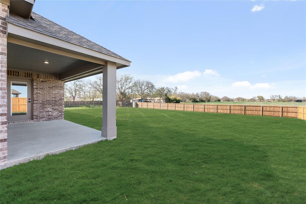 307 Spring Circle Red Oak, TX 75154 - Photo 31 of 34