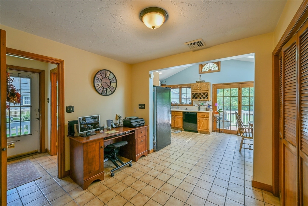 246 Manning Street Needham, MA 02492 - Photo 21 of 42