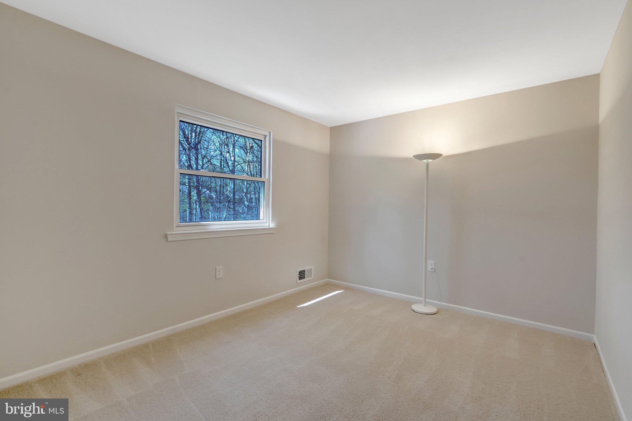 9010 Brook Ford Road Burke, VA 22015 - Photo 20 of 46 Bedroom 3 with large window!