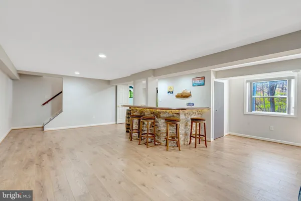 $835,000 | 9010 Brook Ford Road, Burke, VA 22015