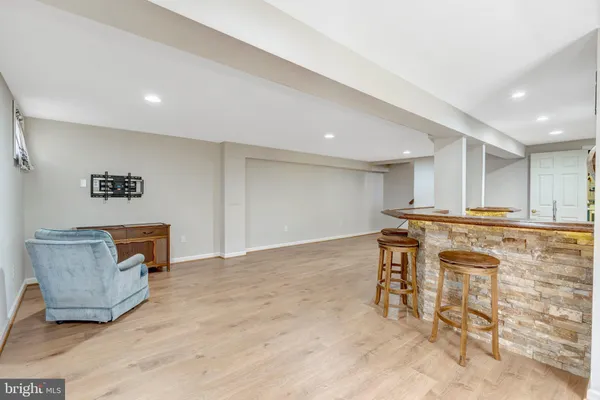 $835,000 | 9010 Brook Ford Road, Burke, VA 22015