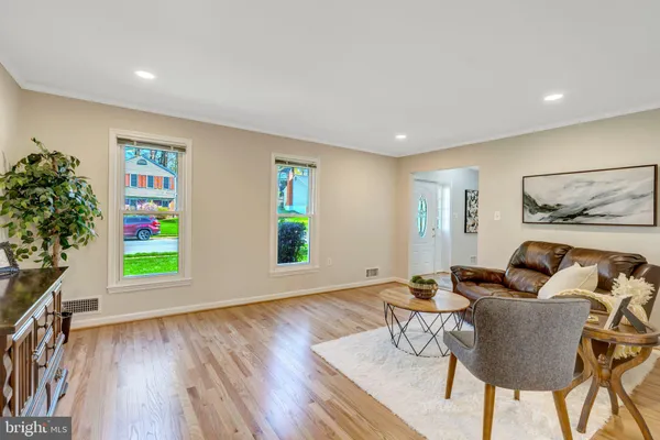 $835,000 | 9010 Brook Ford Road, Burke, VA 22015