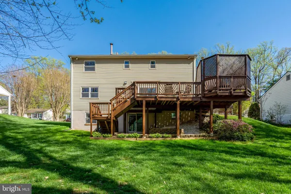 $835,000 | 9010 Brook Ford Road, Burke, VA 22015