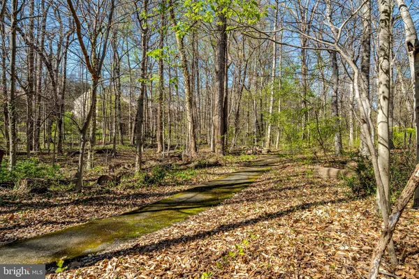 $835,000 | 9010 Brook Ford Road, Burke, VA 22015