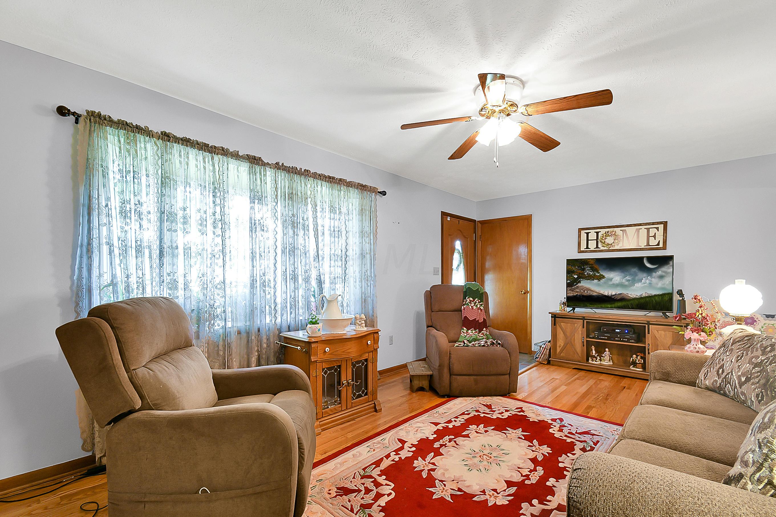 4967 Hayes Road Groveport, OH 43125 - Photo 8 of 36
