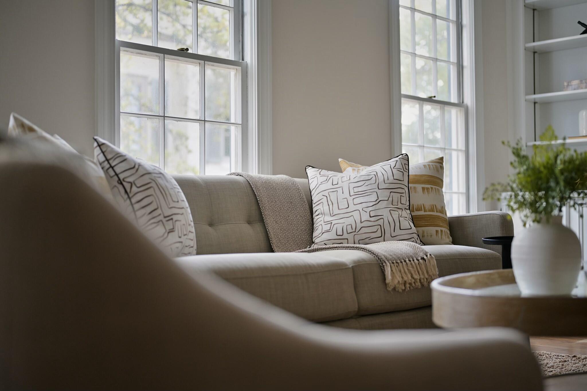 12 Elliott Street, Unit A Charleston, SC 29401 - Photo 11 of 56 Living room