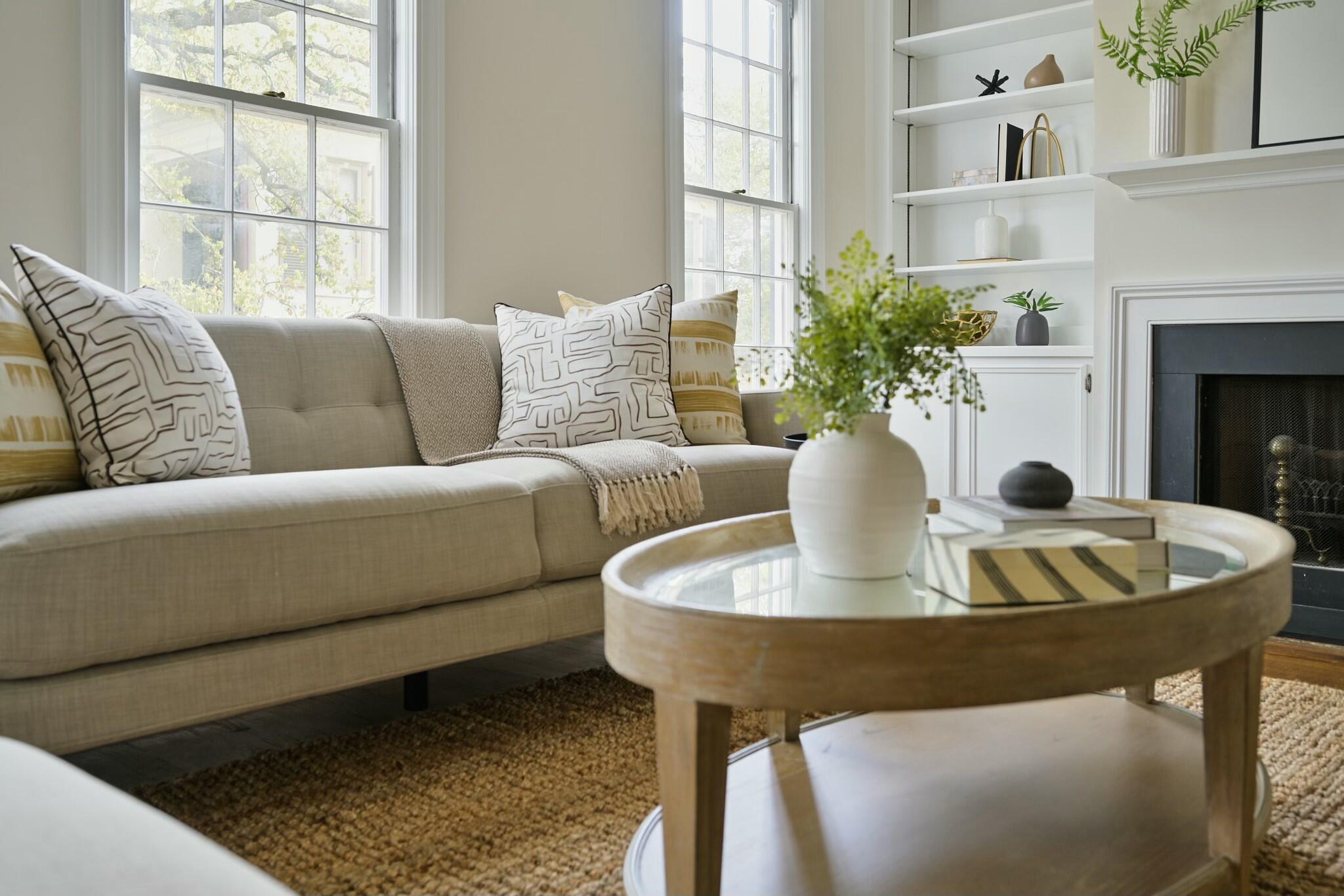 12 Elliott Street, Unit A Charleston, SC 29401 - Photo 13 of 56 Living room