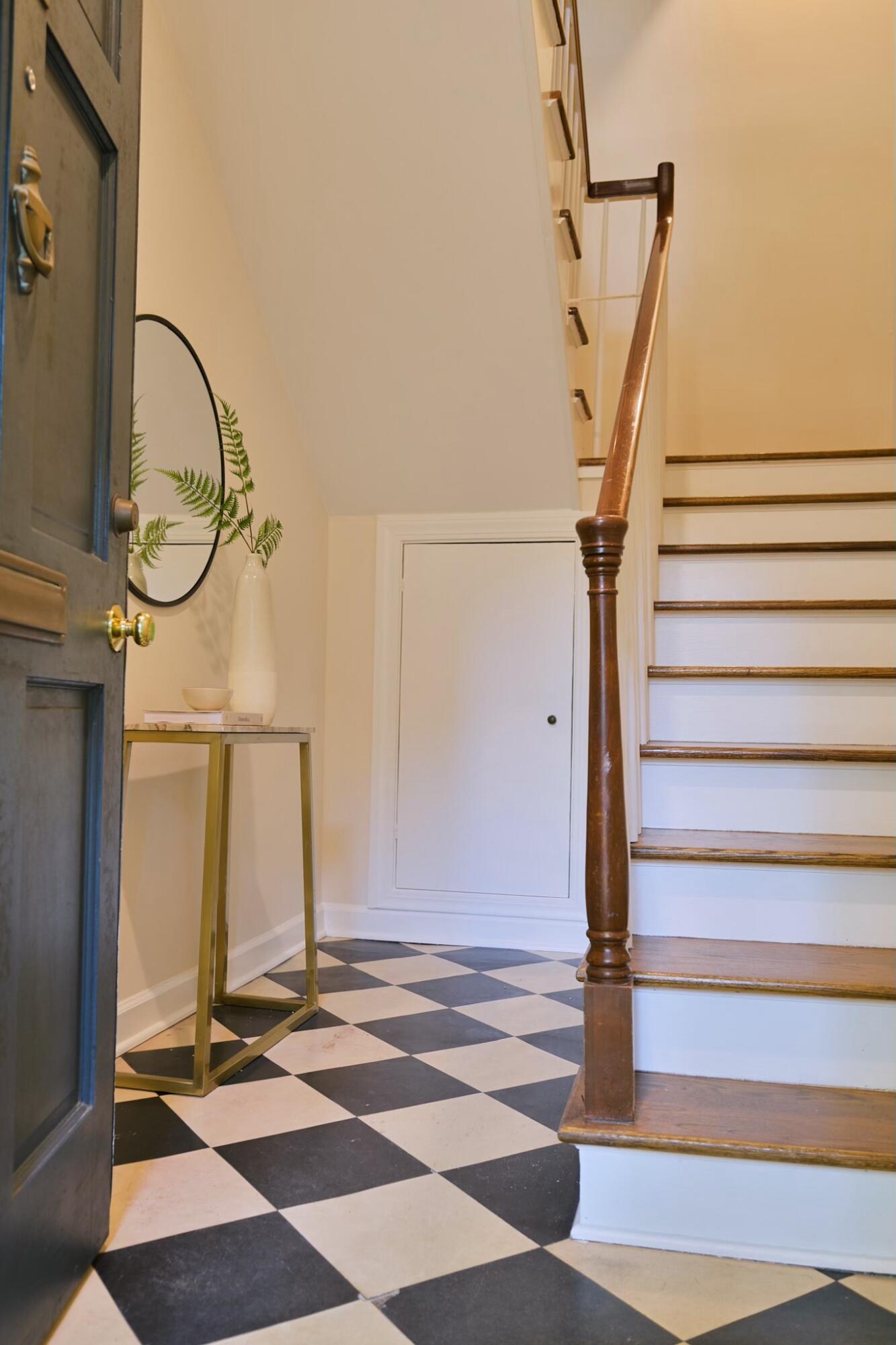 12 Elliott Street, Unit A Charleston, SC 29401 - Photo 10 of 56 Foyer entry