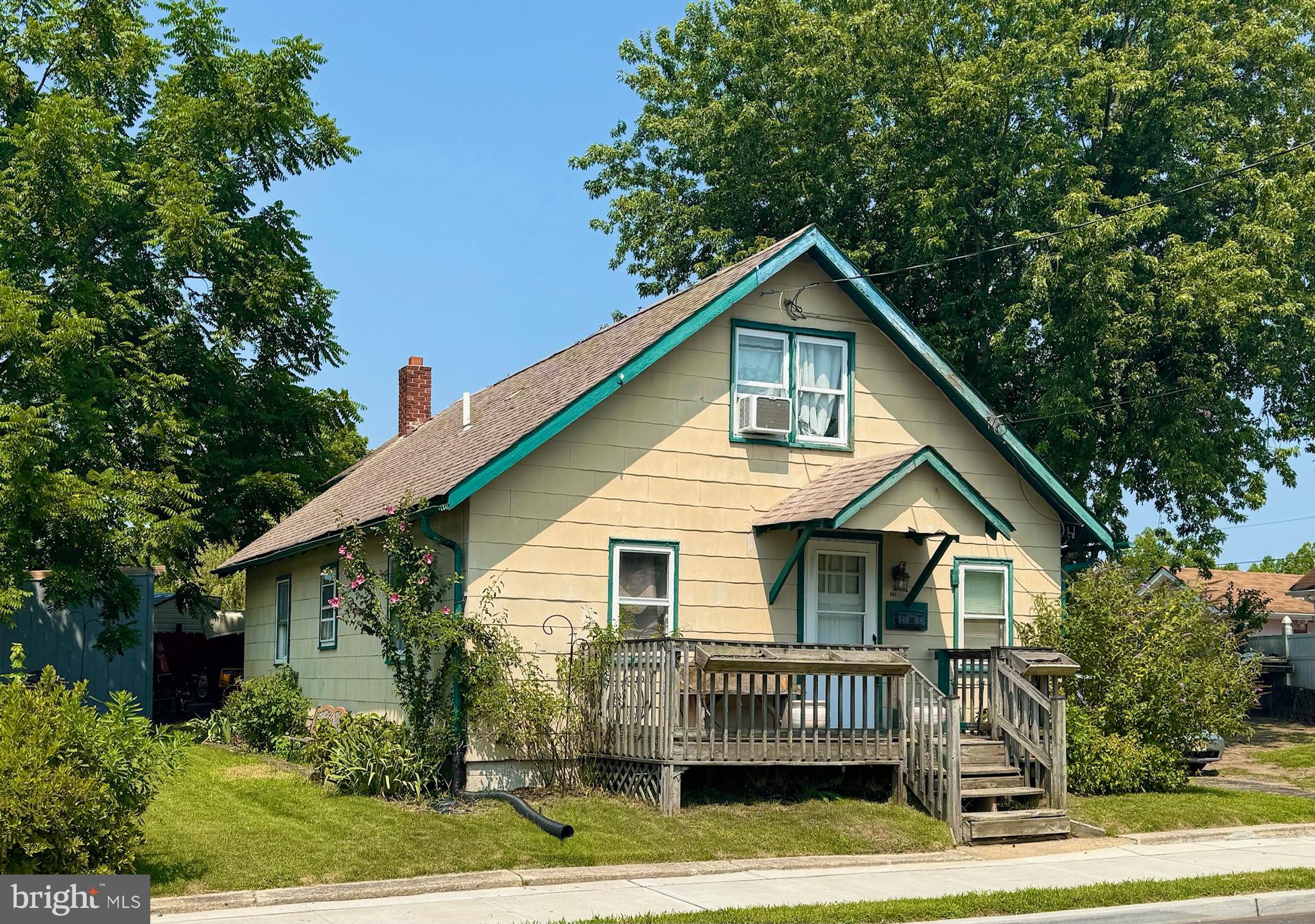 121 Jane Street Pemberton, NJ 08068 - Photo 2 of 21 a view of house with yard and entertaining space