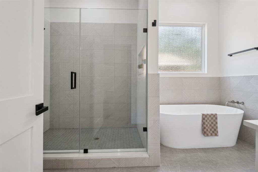 1810 Kynette Drive Euless, TX 76040 - Photo 21 of 40