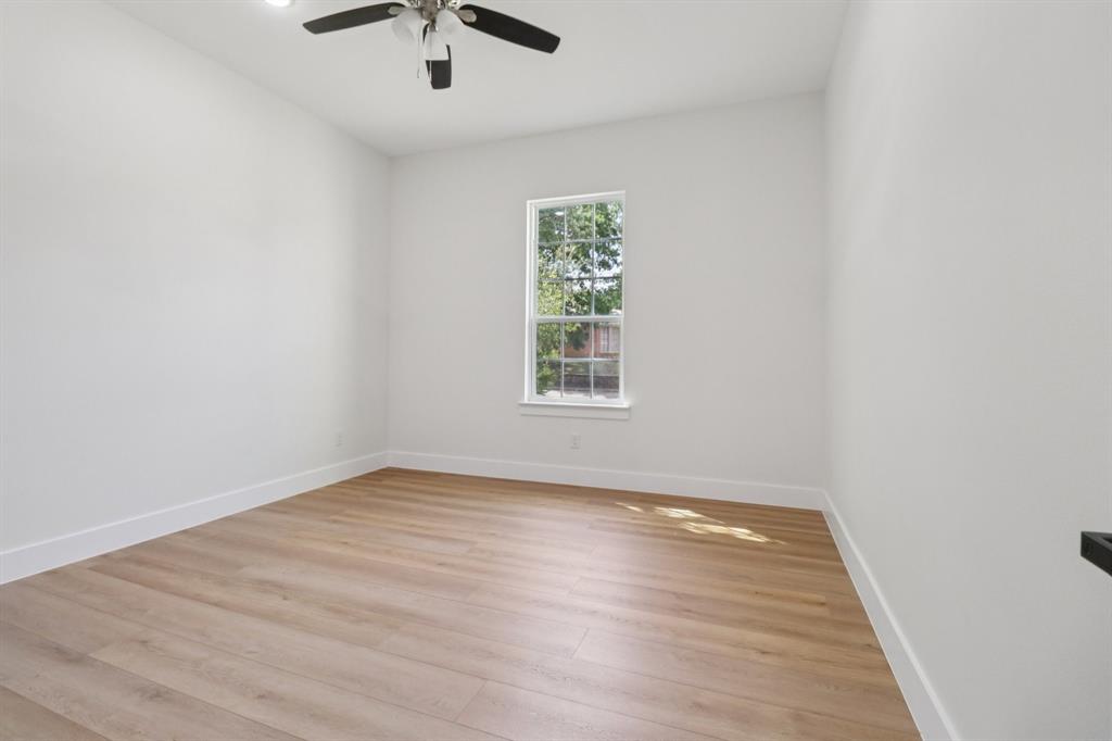 1810 Kynette Drive Euless, TX 76040 - Photo 28 of 40