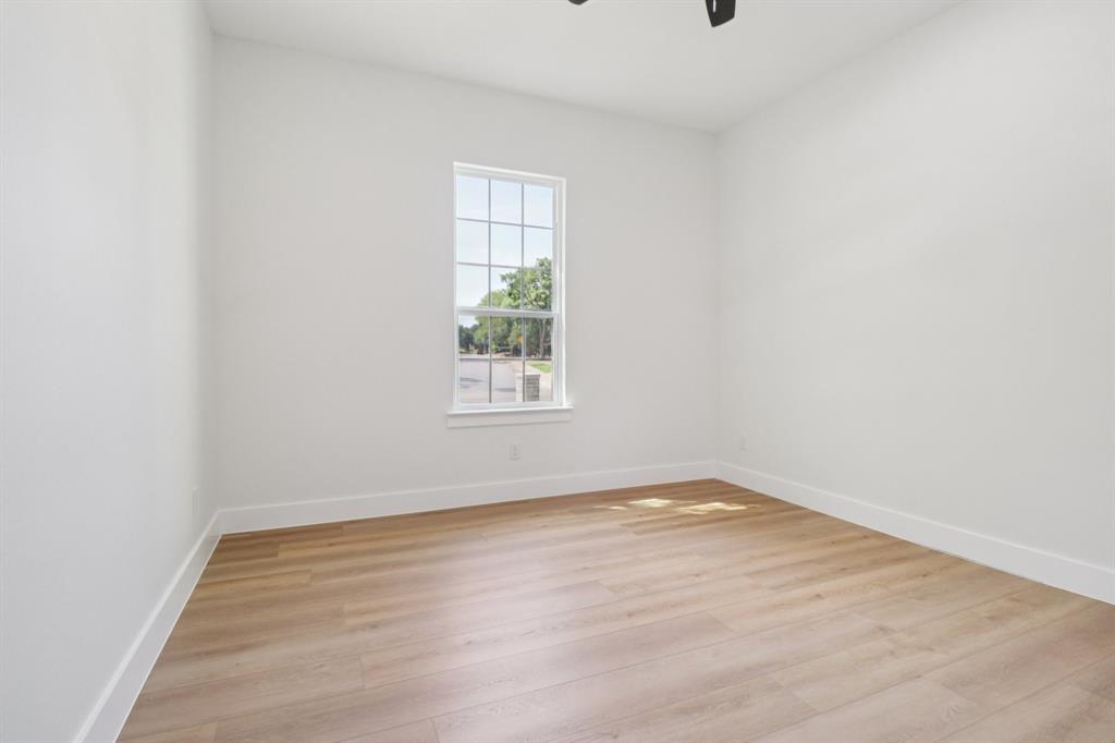 1810 Kynette Drive Euless, TX 76040 - Photo 29 of 40