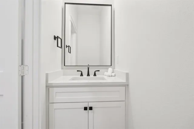 $595,900 | 1810 Kynette Drive, Euless, TX 76040