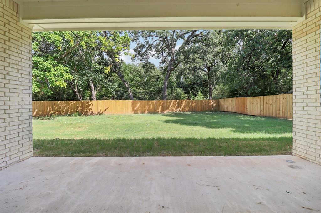 1810 Kynette Drive Euless, TX 76040 - Photo 38 of 40