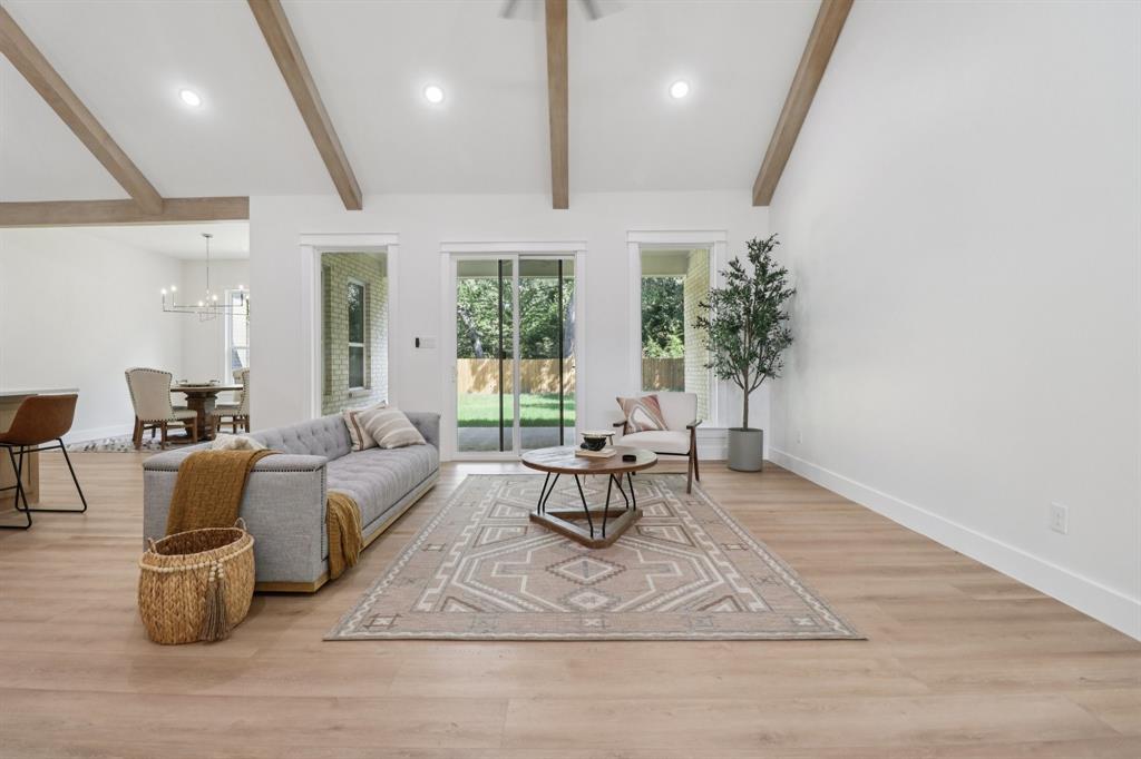 1810 Kynette Drive Euless, TX 76040 - Photo 4 of 40