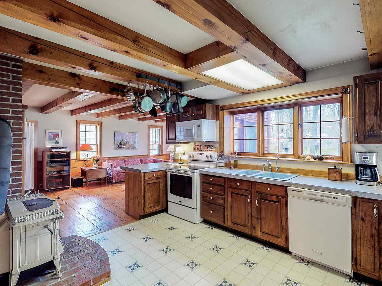11 High Pasture Road Kittery, ME 03905 - Photo 6 of 32