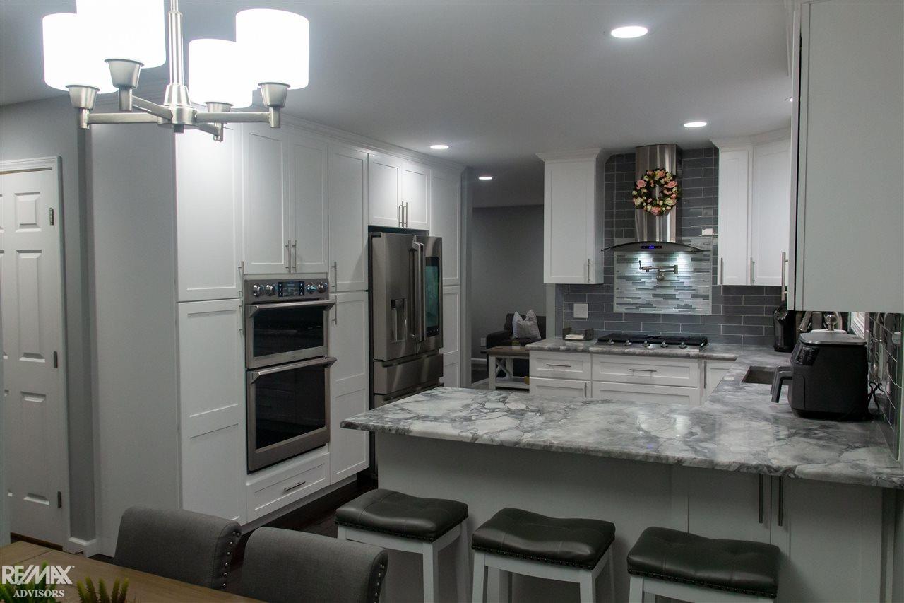 6041 Swartout Road Algonac, MI 48001 - Photo 6 of 26 50051867-5.JPG