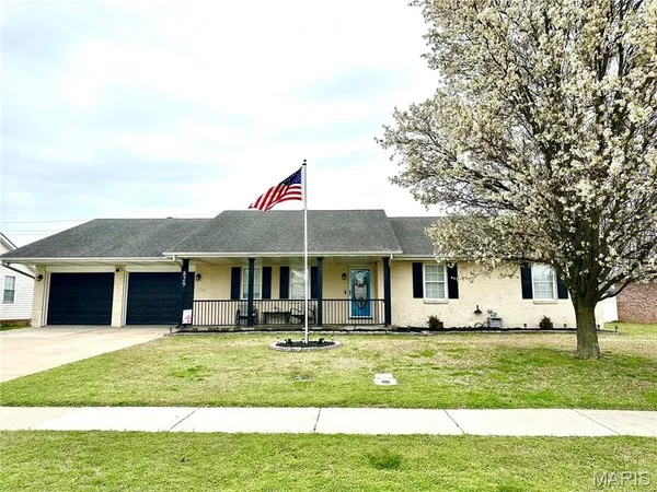 $279,900 | 829 Plantation Boulevard, Sikeston, MO 63801