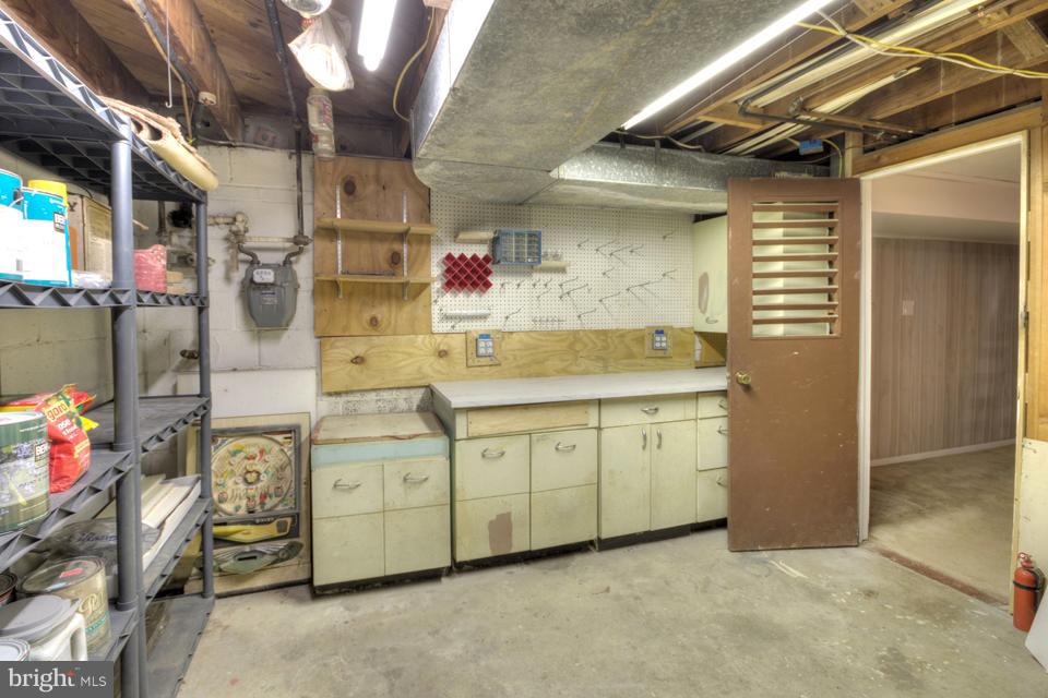 7435 Axton Street Springfield, VA 22151 - Photo 26 of 30 Interior (General)